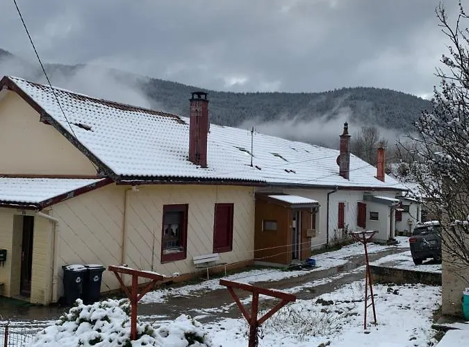 Le Ruisseau A Htes Vosges Confort 比桑